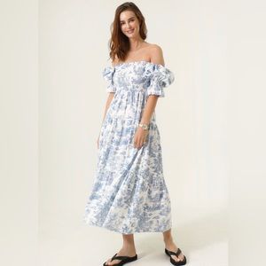 Nothing fits but dress Maternity flowy dress with smocked sleeves